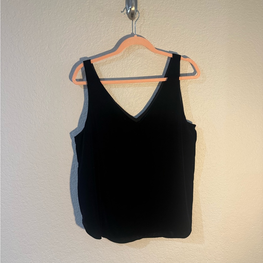 LOFT Black V-Neck Camisole